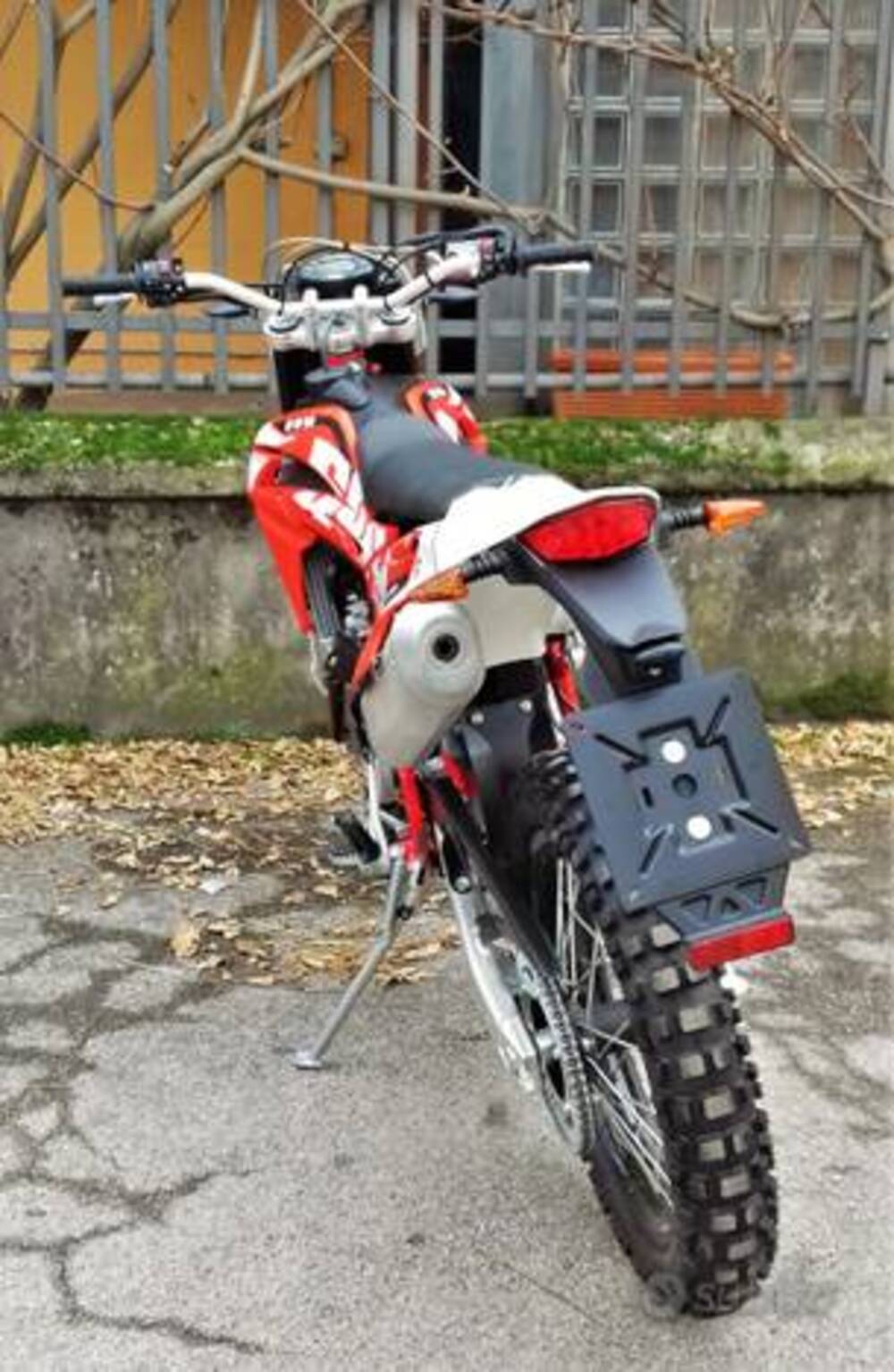 Swm RS 125 R (2017 - 20) (3)