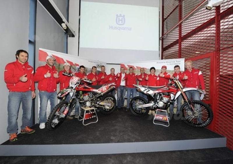 Husqvarna presenta i team Enduro e Motocross per la stagione iridata 2012