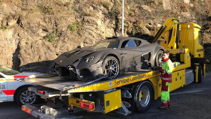 Coinvolta in un incidente una rarissima Mazzanti Evantra [FOTO]