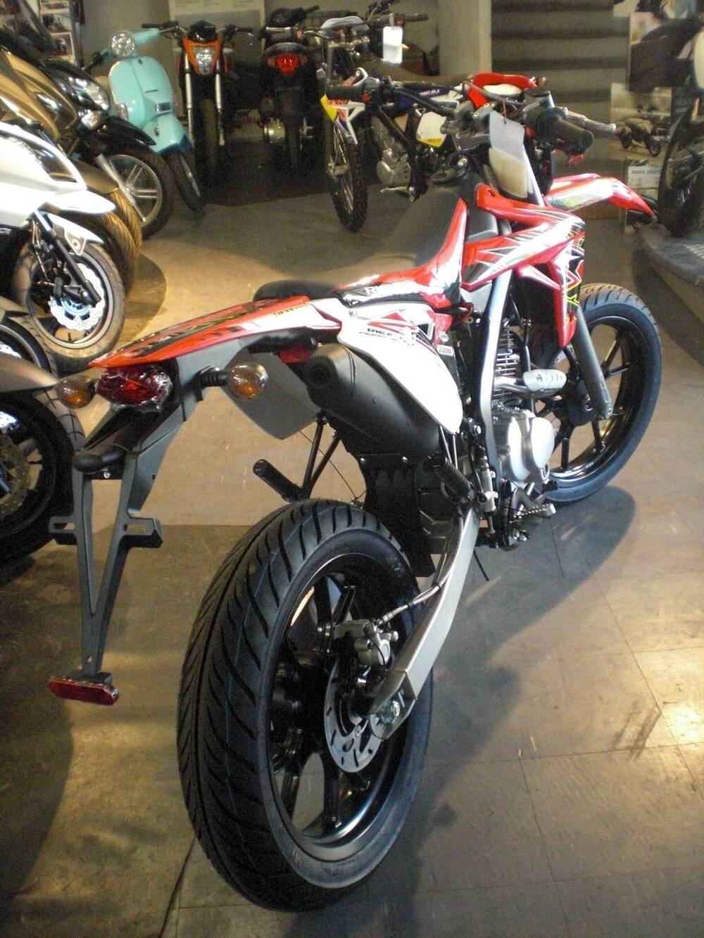 Rieju Marathon 125 Motard A.C. (2011 - 17) (2)