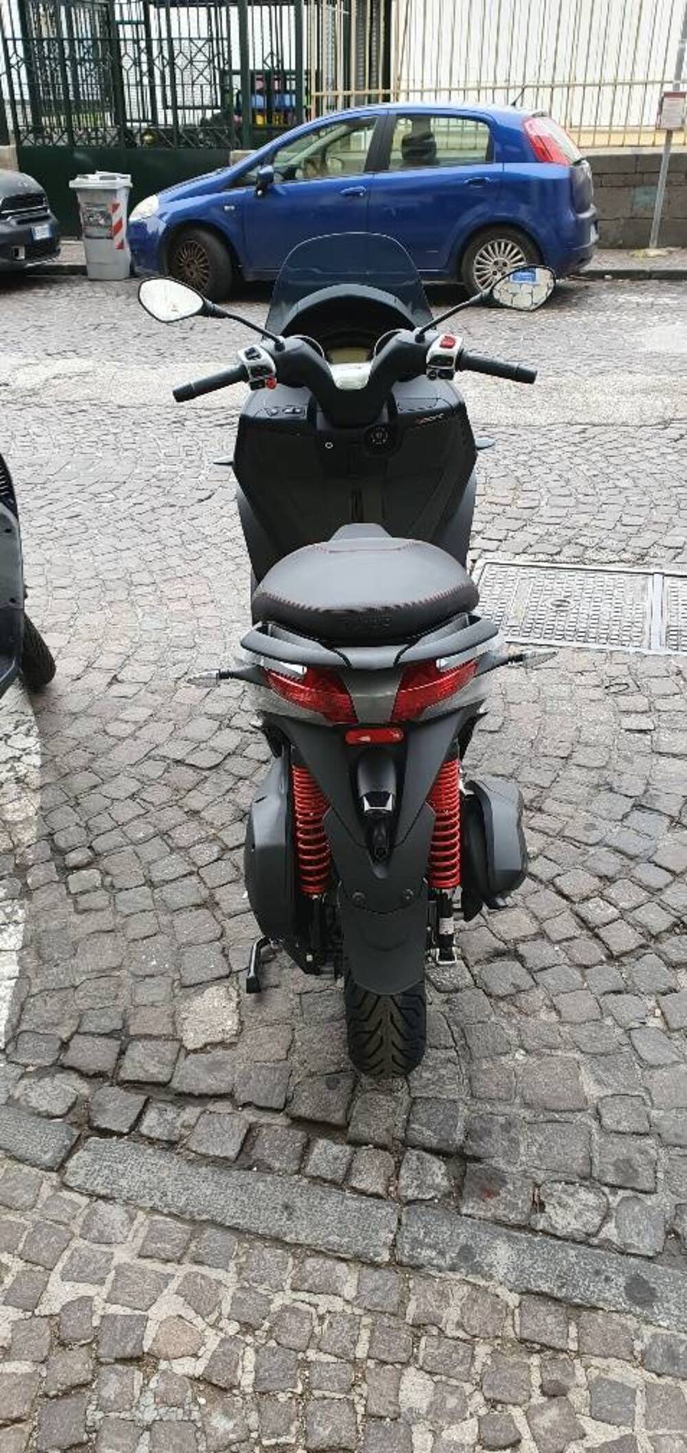 Piaggio MP3 300 ABS Hpe (2021 - 24) (6)