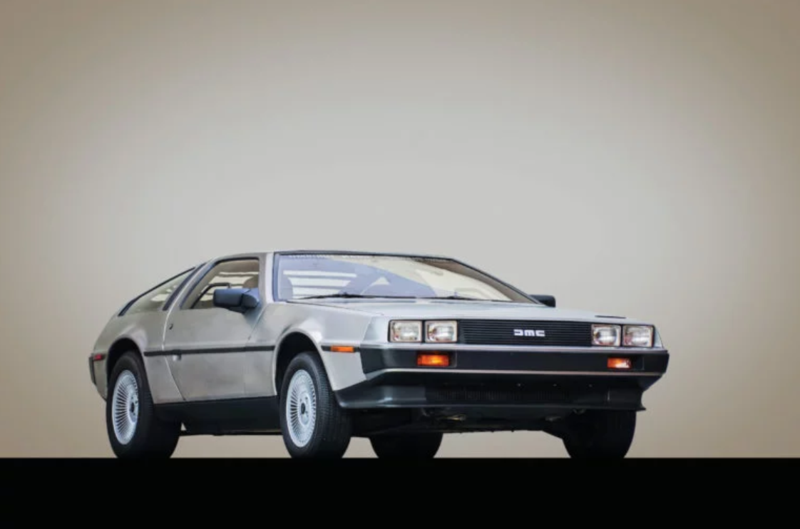 DeLorean DMC-12: all&#039;asta l&#039;auto con il kit che la fa &quot;volare&quot;