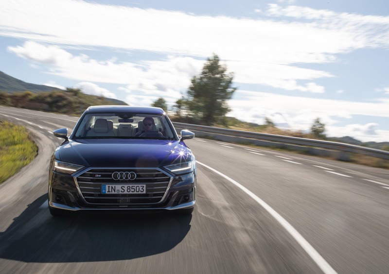 Audi S8 (2019-->>) (34)
