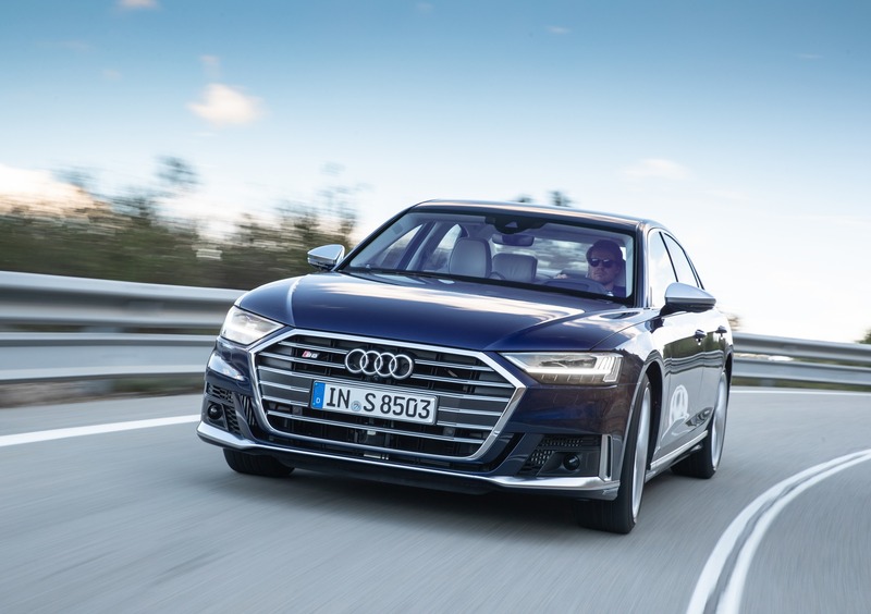 Audi S8 (2019-->>) (44)
