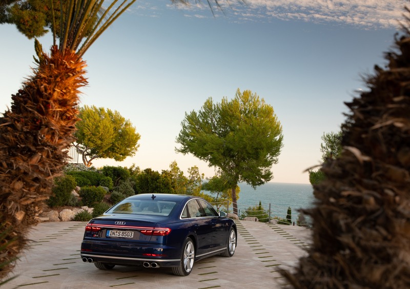 Audi S8 (2019-->>) (36)