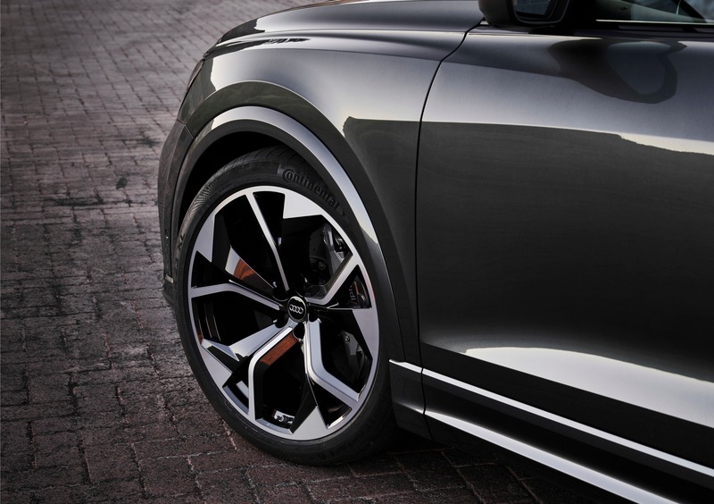 Audi RS Q8 (2019-->>) (39)