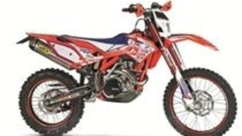 Le Beta RR Enduro Factory 2012 a fine febbraio nei concessionari a 9.950 Euro