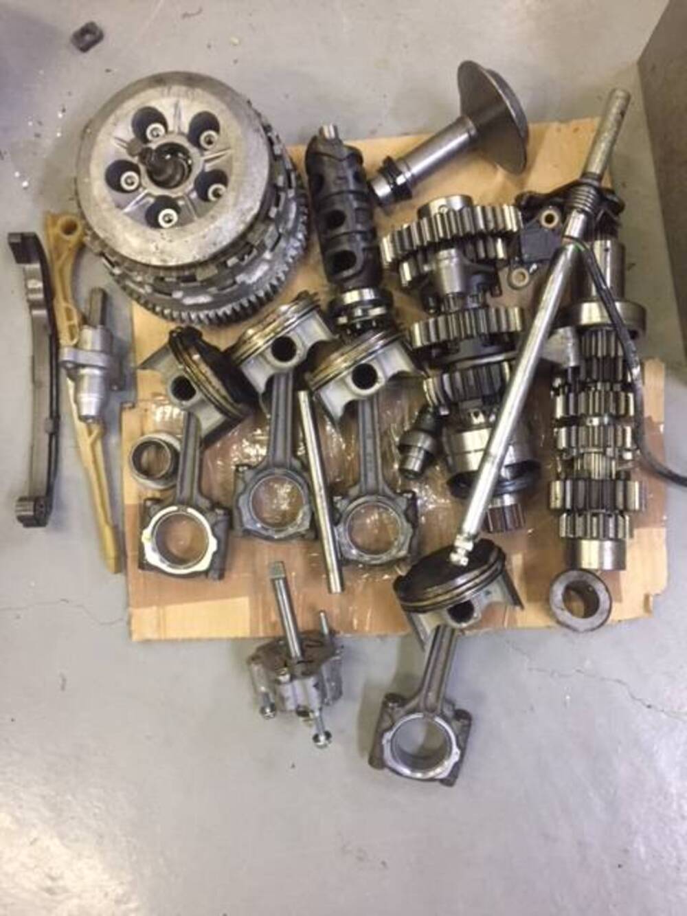 Pezzi motore CBR900 Honda (2)