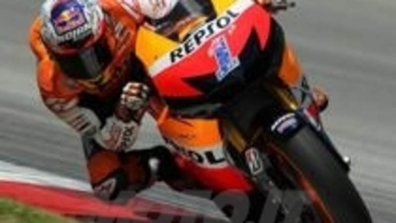 MotoGP. Test a Sepang, Stoner rimane il punto di riferimento