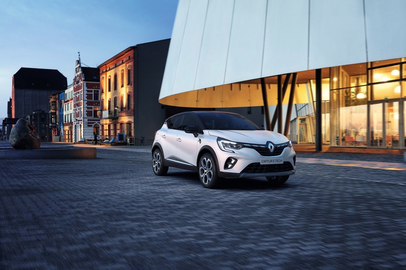 Renault Captur E-Tech, ecco l&#039;ibrida plug-in