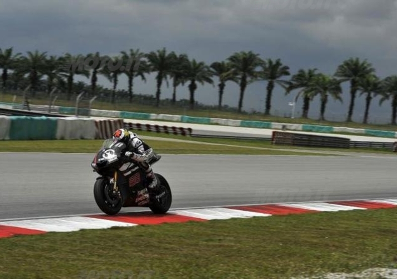 Test a Sepang, 3&deg; giorno. Stoner detta il ritmo