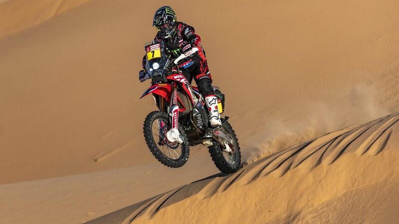 Dakar 2020. D-7 Flash. Benavides (Honda) e Sainz (Mini) in un giorno tragico [AGGIORNATO]