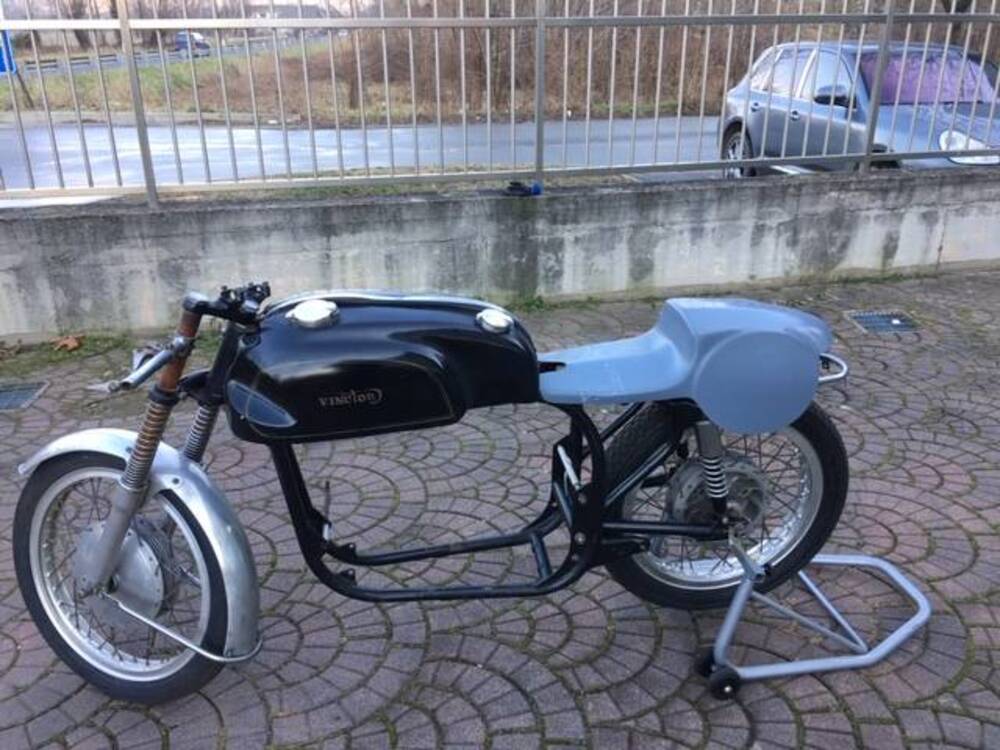 Altre marche telaio letto di piume (7)