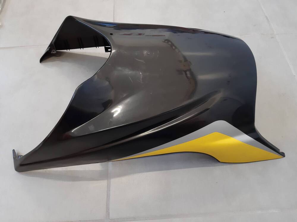 Carena inferiore puntuale Aprilia Sr 50 2001/02 (3)