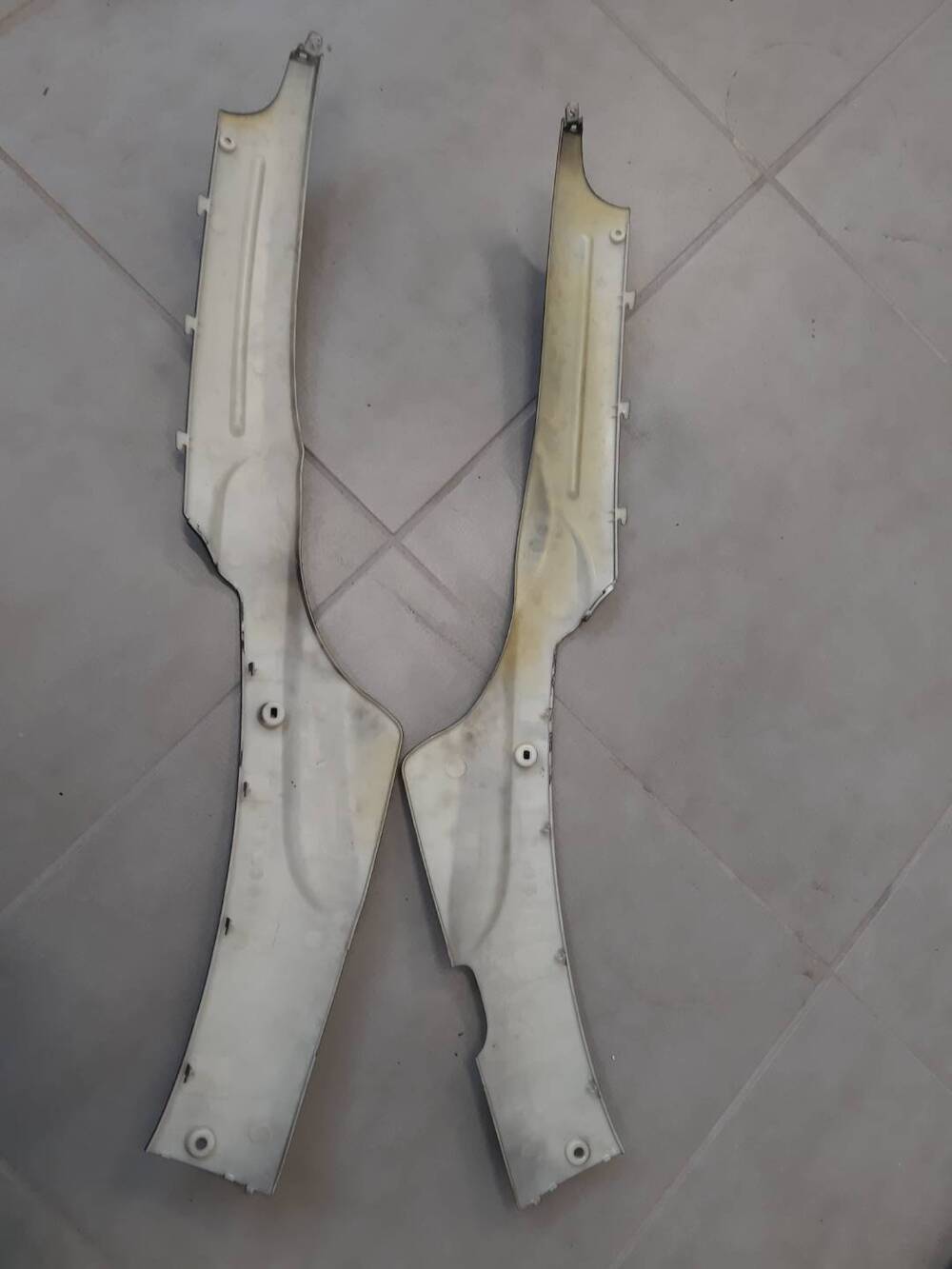 Fiancate laterali scooter Motom 50 (2)