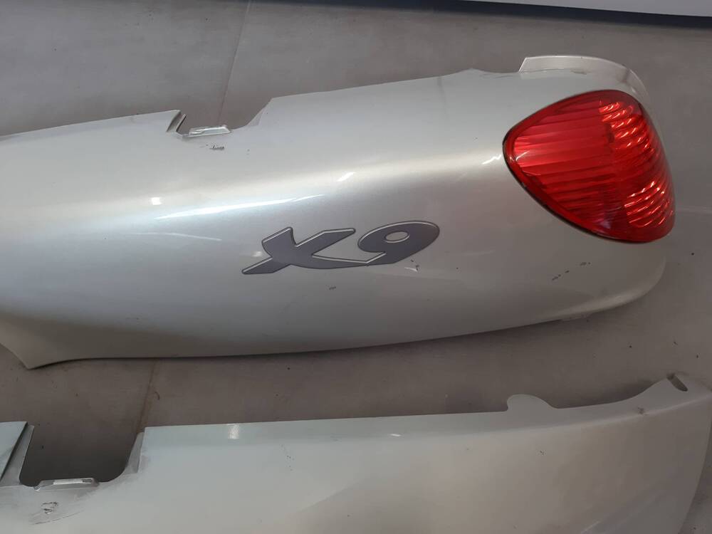 Carena posteriore Piaggio x9 (3)