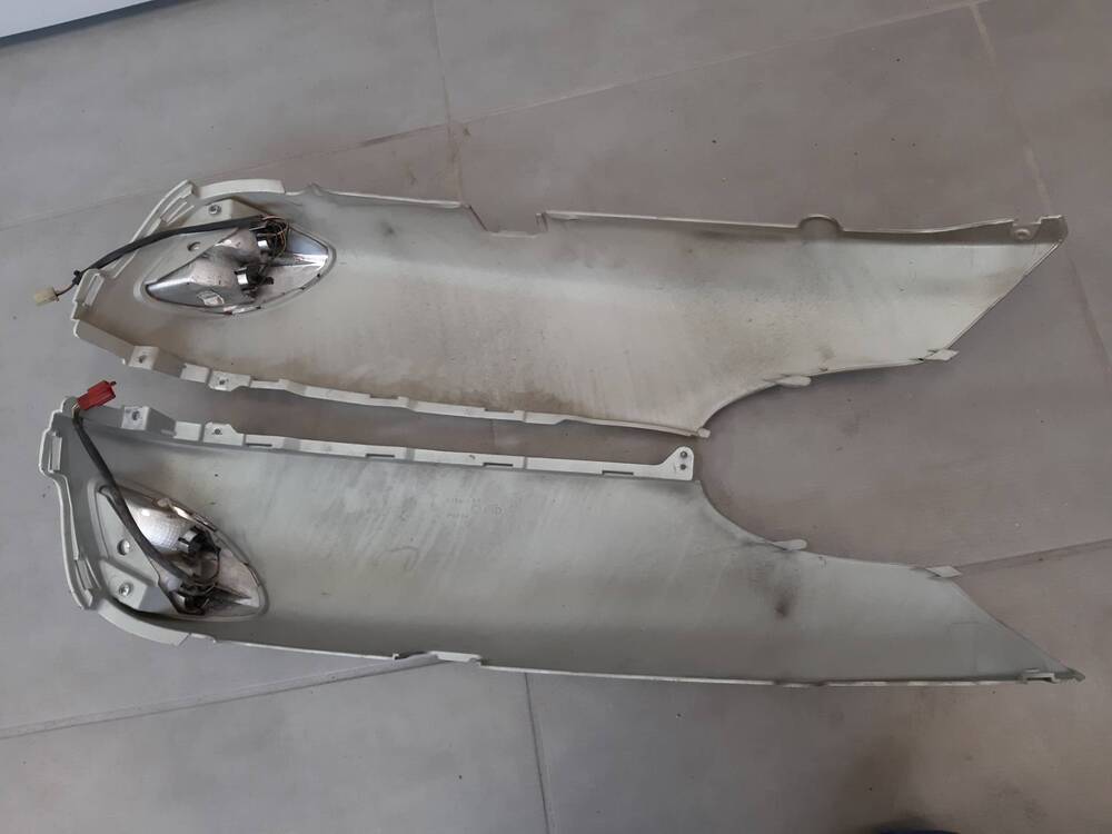 Carena posteriore Piaggio x9 (4)
