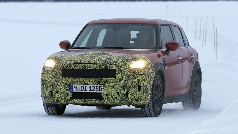 Mini Countryman restyling, le foto spia