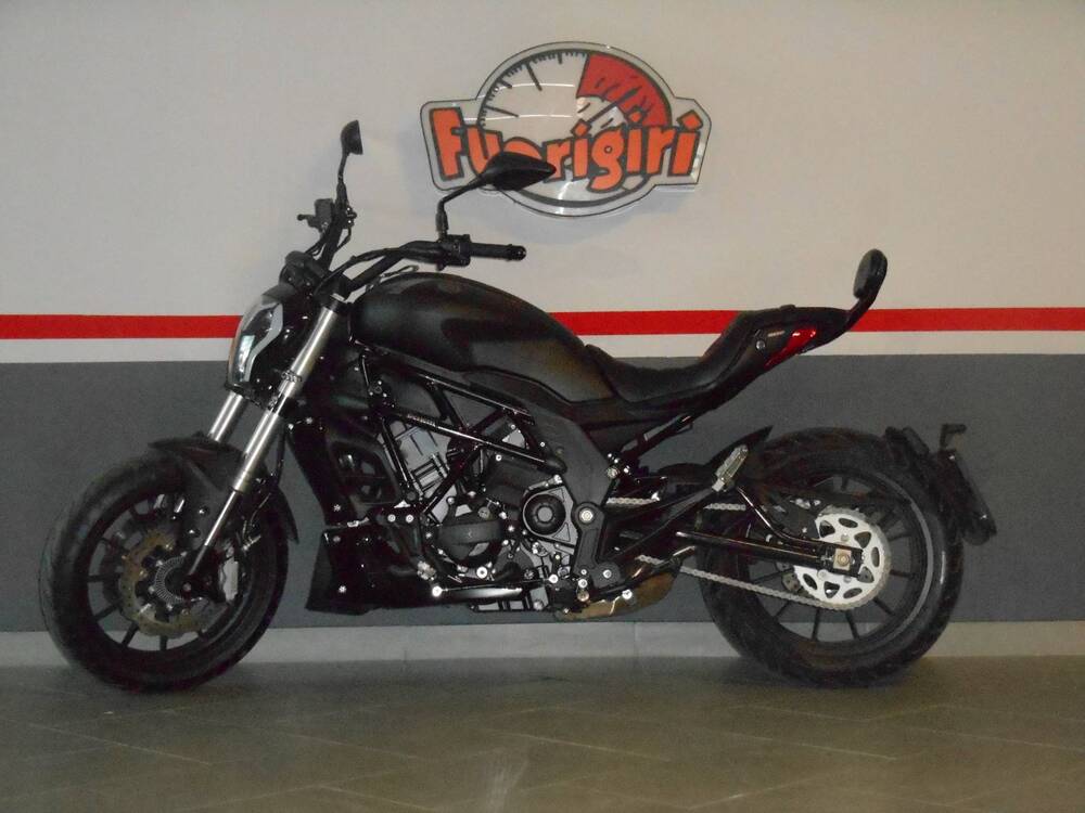 Benelli 502 C (2021 - 25) (2)