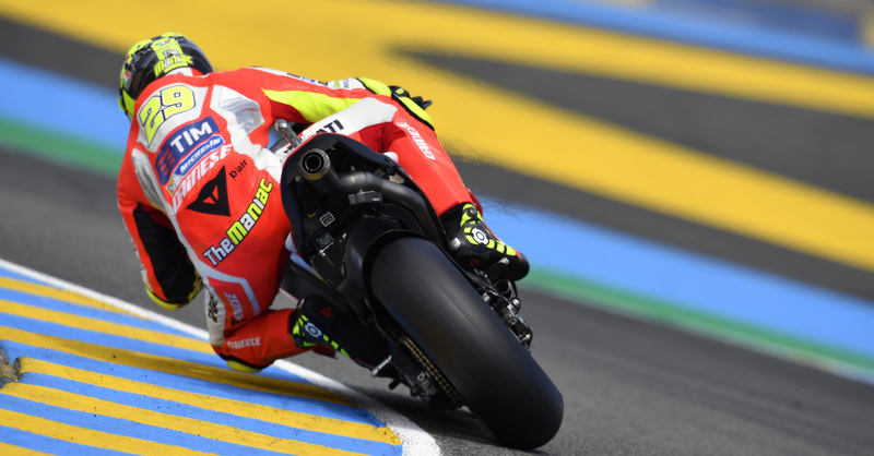 MotoGP. Iannone velocissimo nel Warm up