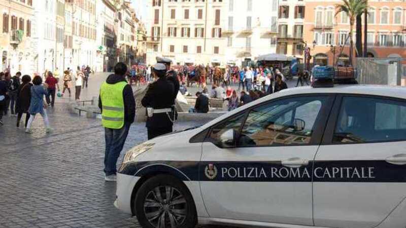 Blocchi Diesel, il paradosso: le auto dei vigili non potrebbero circolare