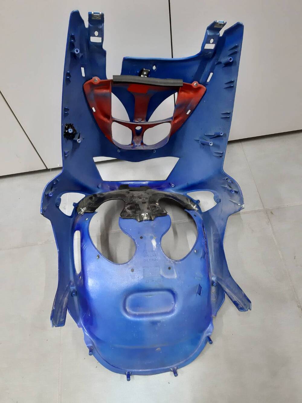 Scudo frontale Aprilia Sr 50 Blu (7)