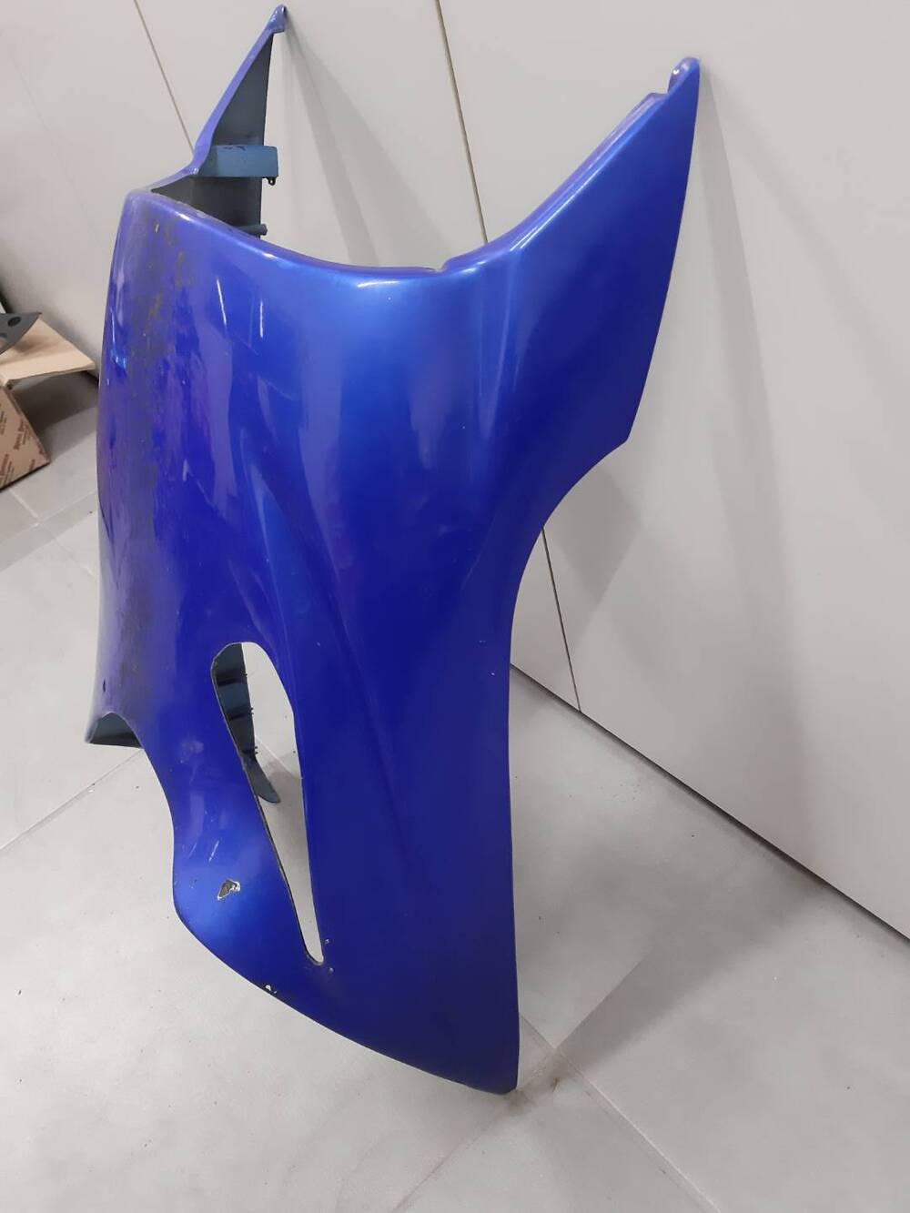 Carena inferiore puntuale Aprilia Sr 50 blu (3)