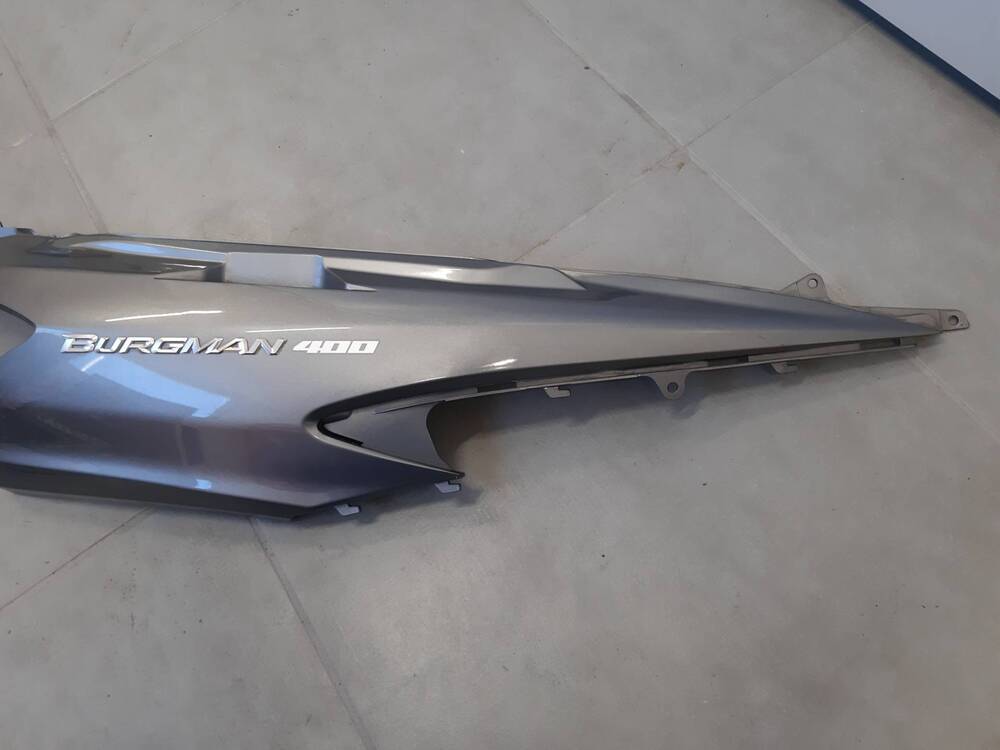 Carena fiancata posteriore dx Burgman 400 Suzuki (4)