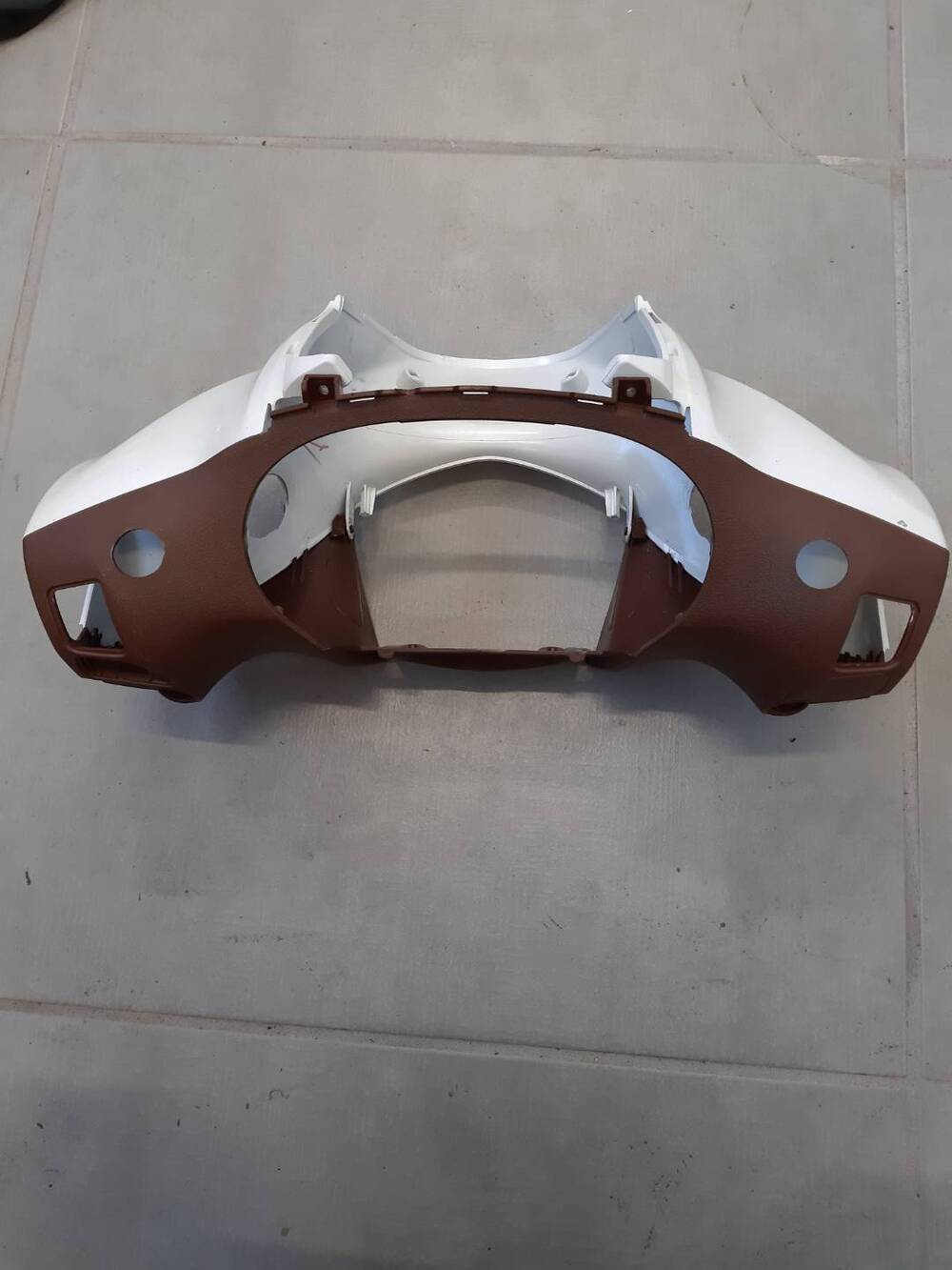 Carena manubrio Ant.+post Piaggio Beverly (5)