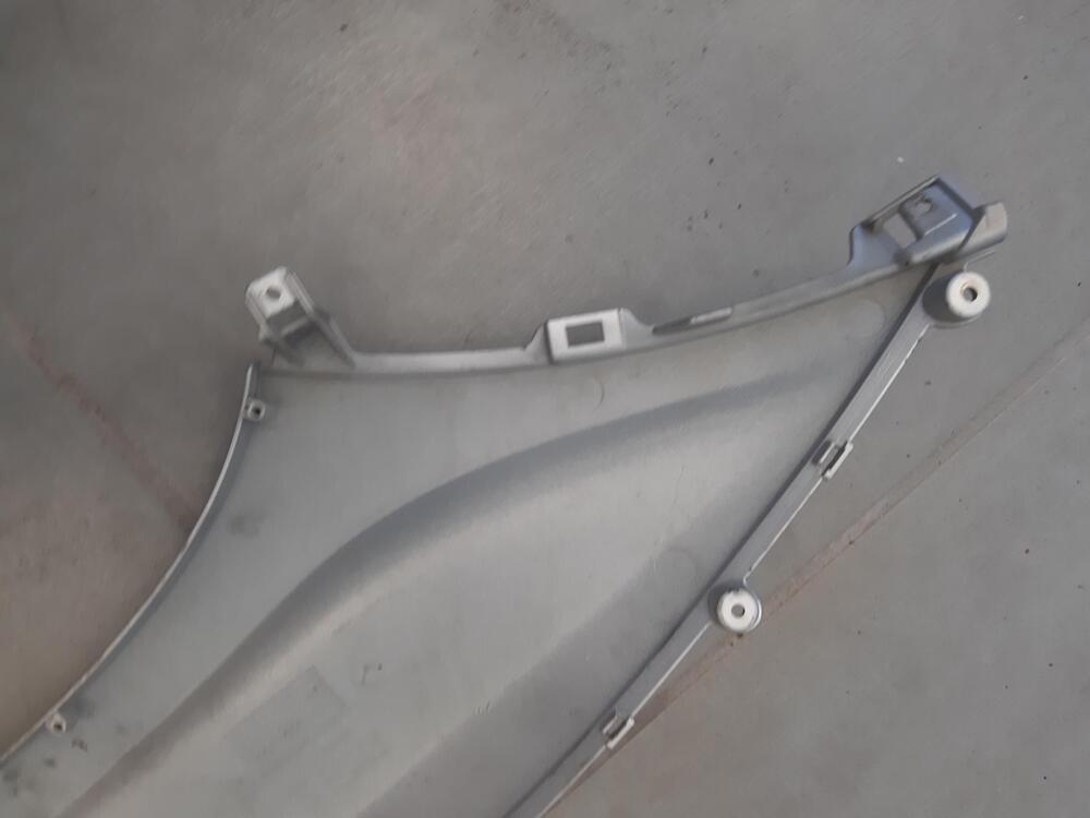 Fiancata Destra Piaggio Beverly 125 300 350 (3)