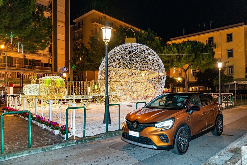 La nuova Renault Captur nel centro di Salerno