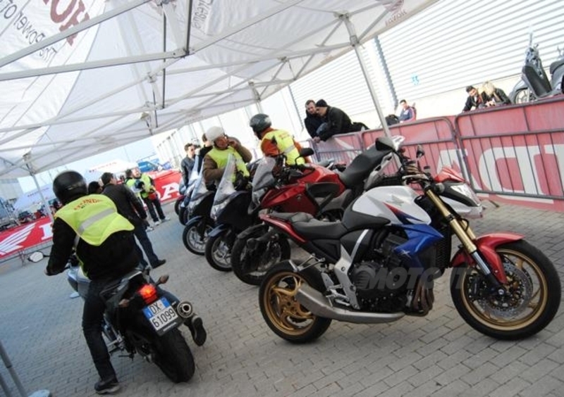 Motodays 2012: i demoride nelle aree esterne