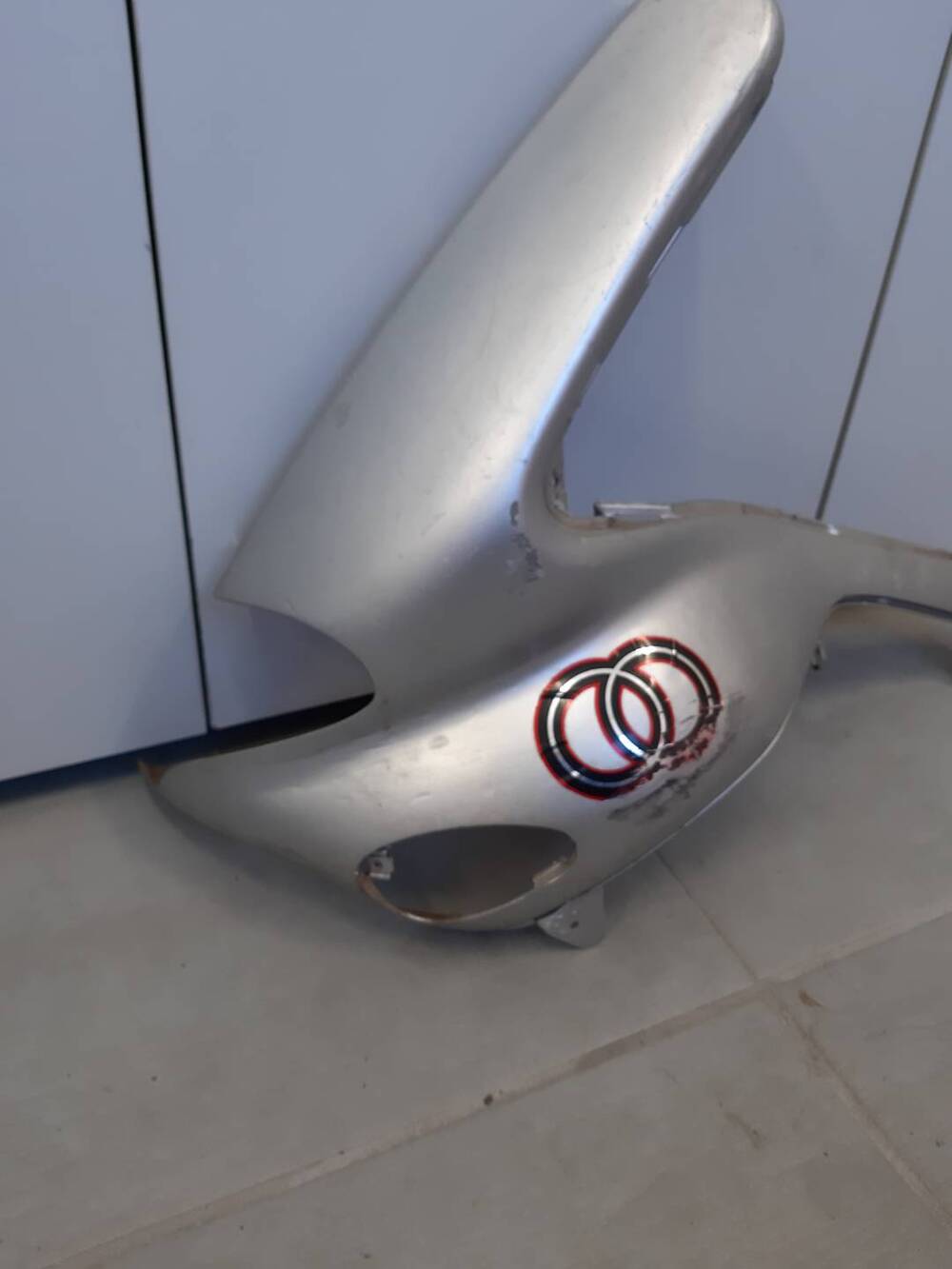 Carena anteriore sx Gilera Runner grigia. (2)