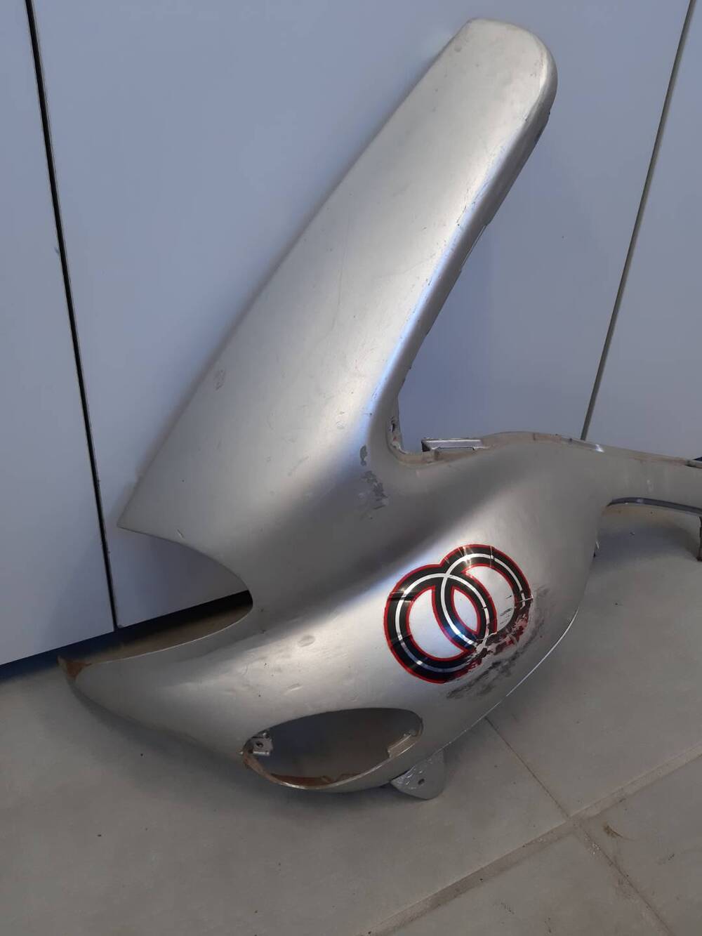 Carena anteriore sx Gilera Runner grigia. (3)