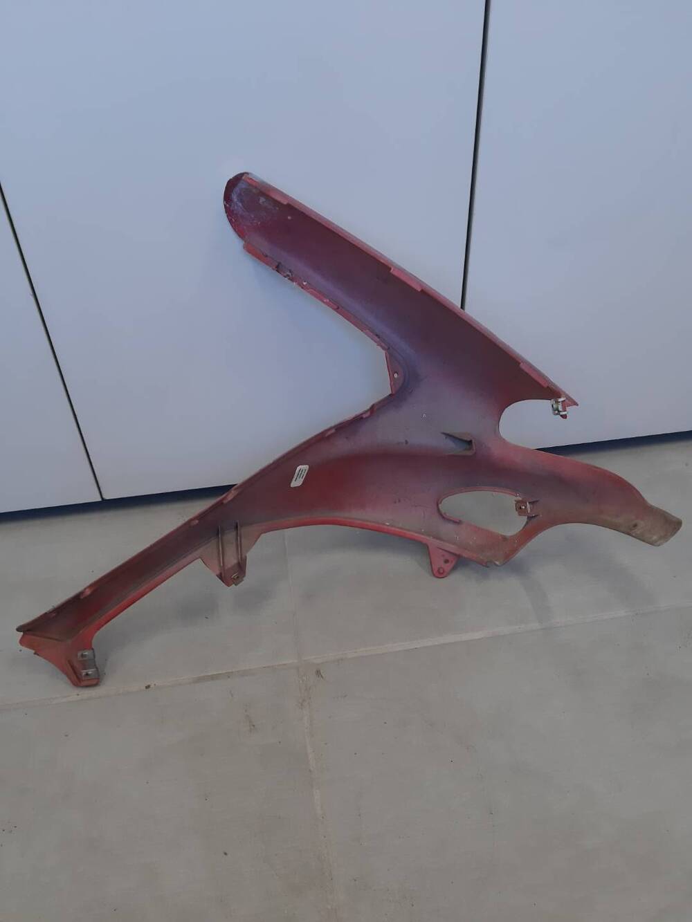 Carena anteriore sx Gilera Runner grigia. (4)