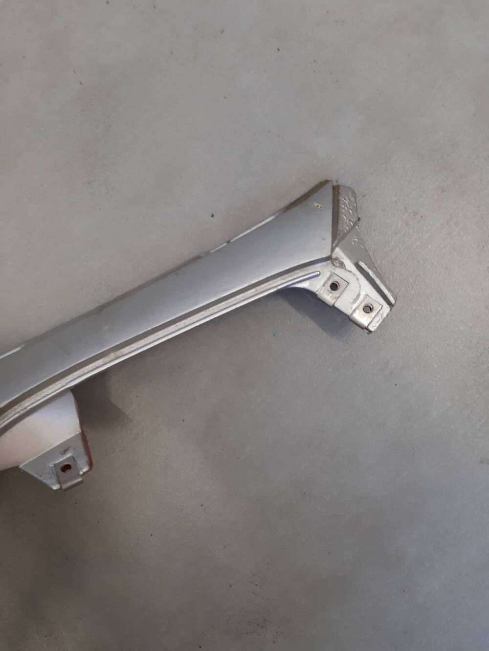 Carena anteriore sx Gilera Runner grigia. (5)