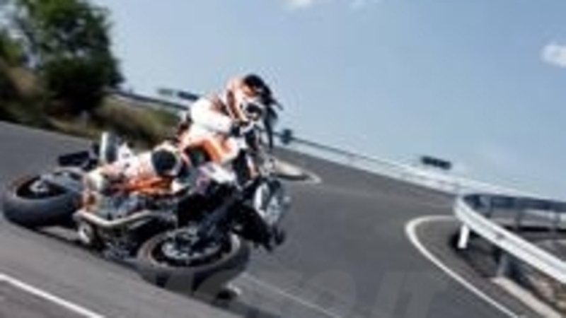 KTM 990 Supermoto R con ABS di serie a 11.495 Euro