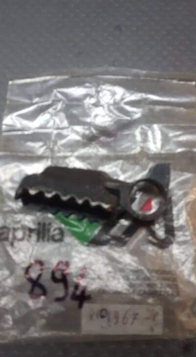PEDANA PILOTA SX ZINCATA NERA PEGASO 600 1990 1991 Aprilia