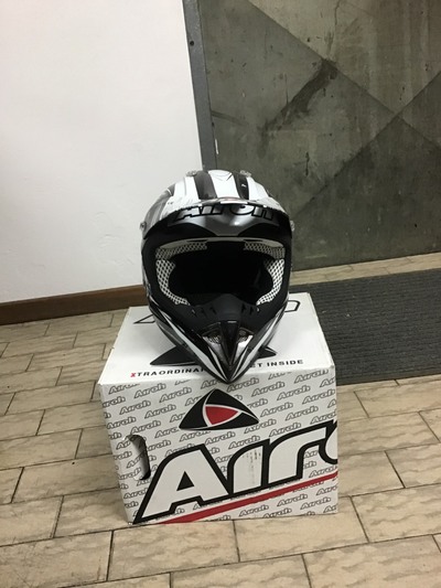 Casco airoh Runner X-Factor