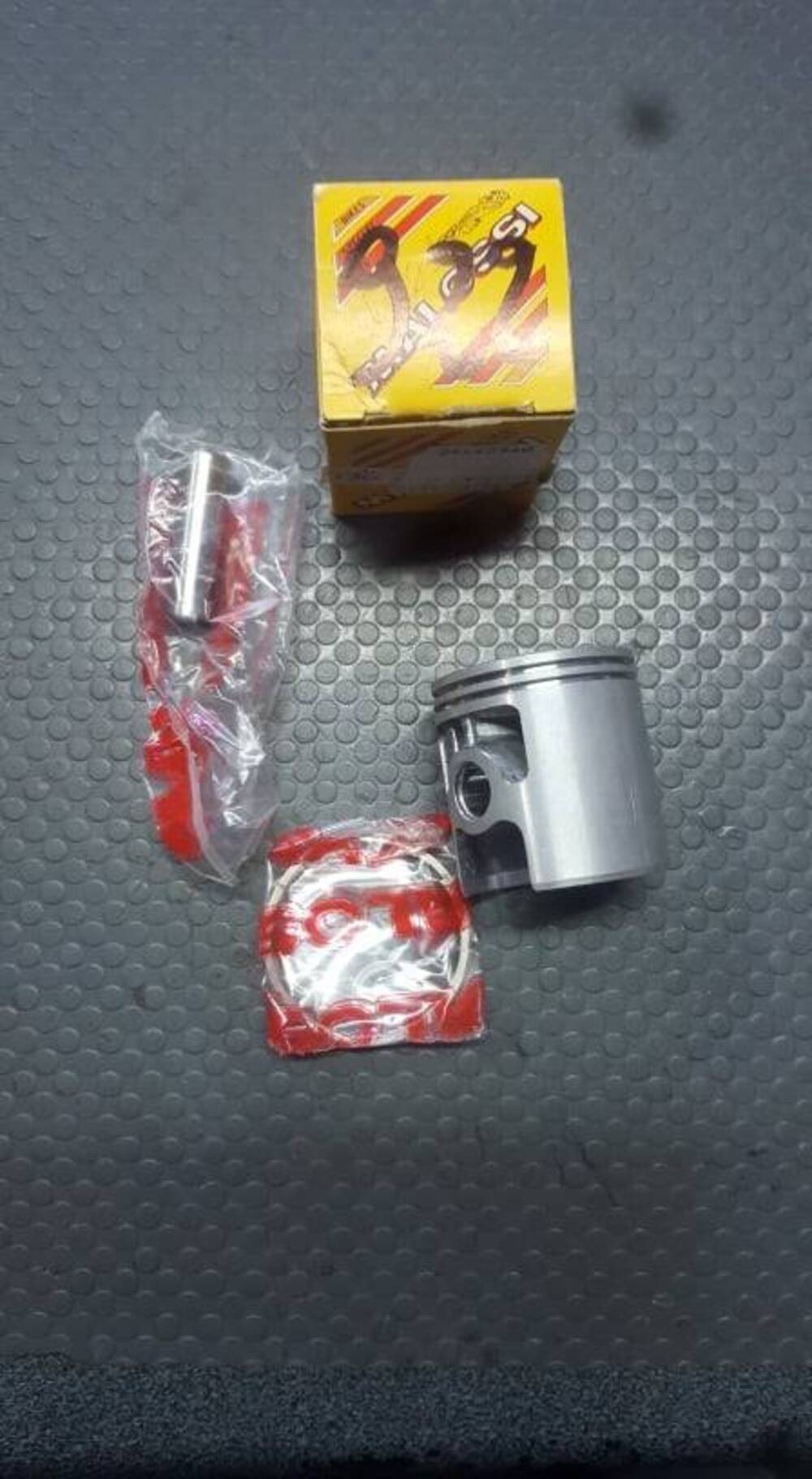 PISTONE DIAM. 46,5 SPINOTTO 12 PIAGGIO CIAO SI Malossi