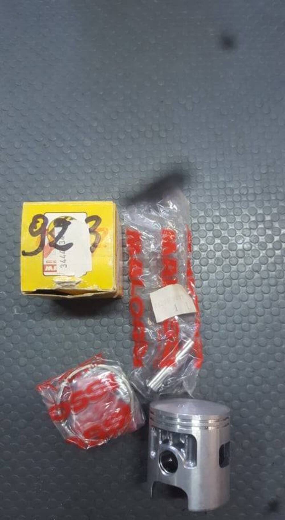 PISTONE DIAM. 47,4 SPINOTTO 12 PIAGGIO VESPA 50 Malossi