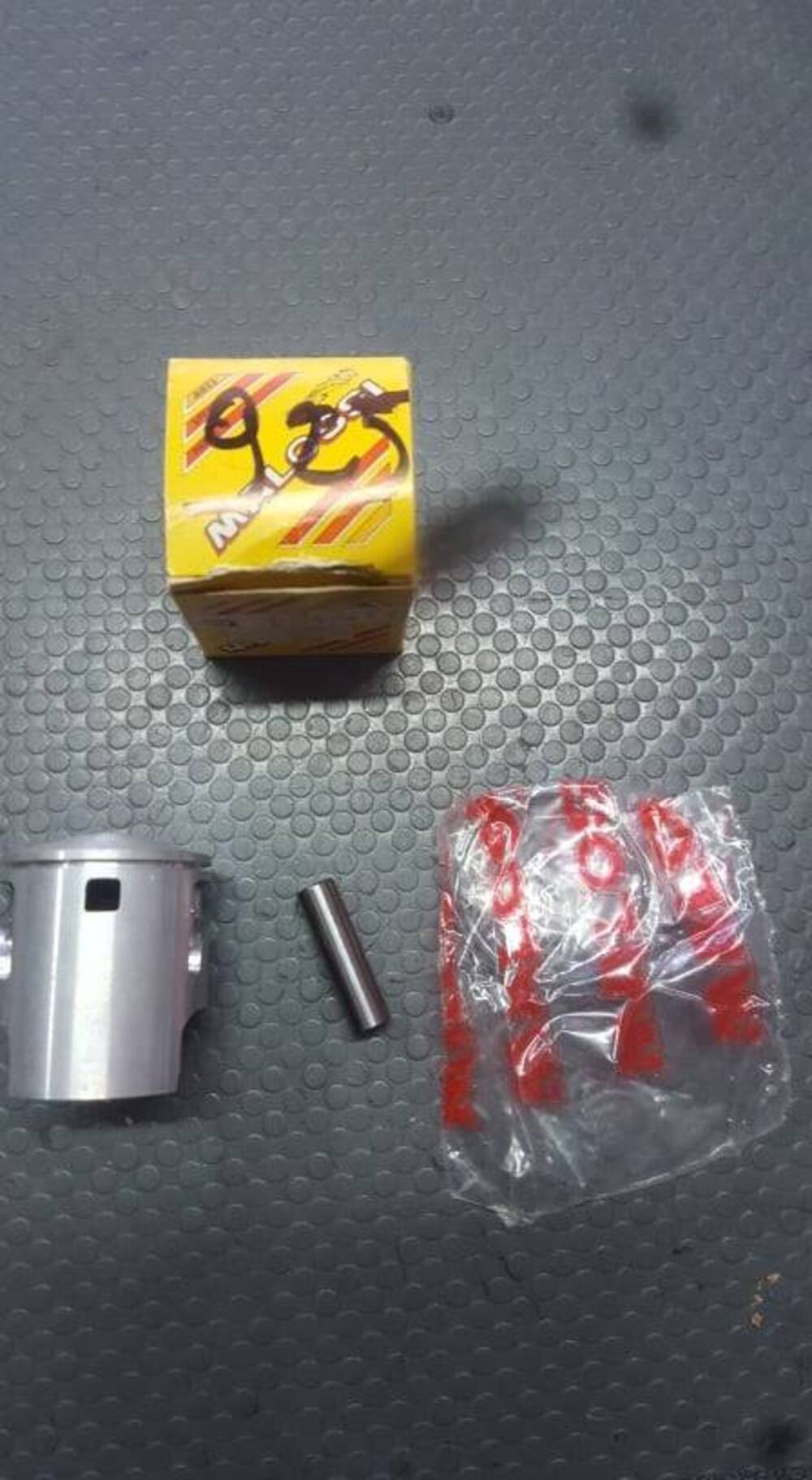 PISTONE DIAM. 45,5 SPINOTTO 10 HONDA 50 Malossi