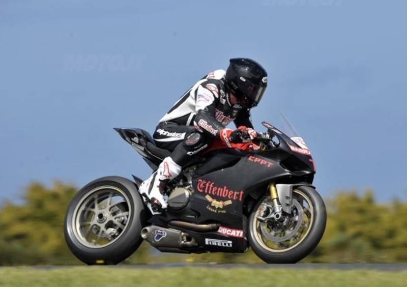 SBK. Brett McCormick in sella alla quarta moto Effenbert Liberty in griglia