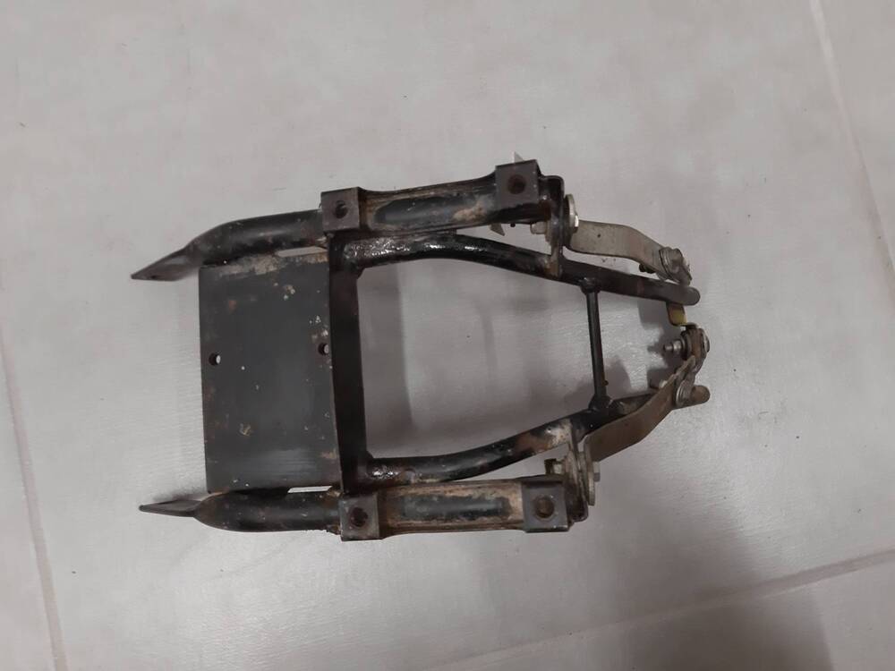 Telaietto porta targa Honda Dominator 650 (4)