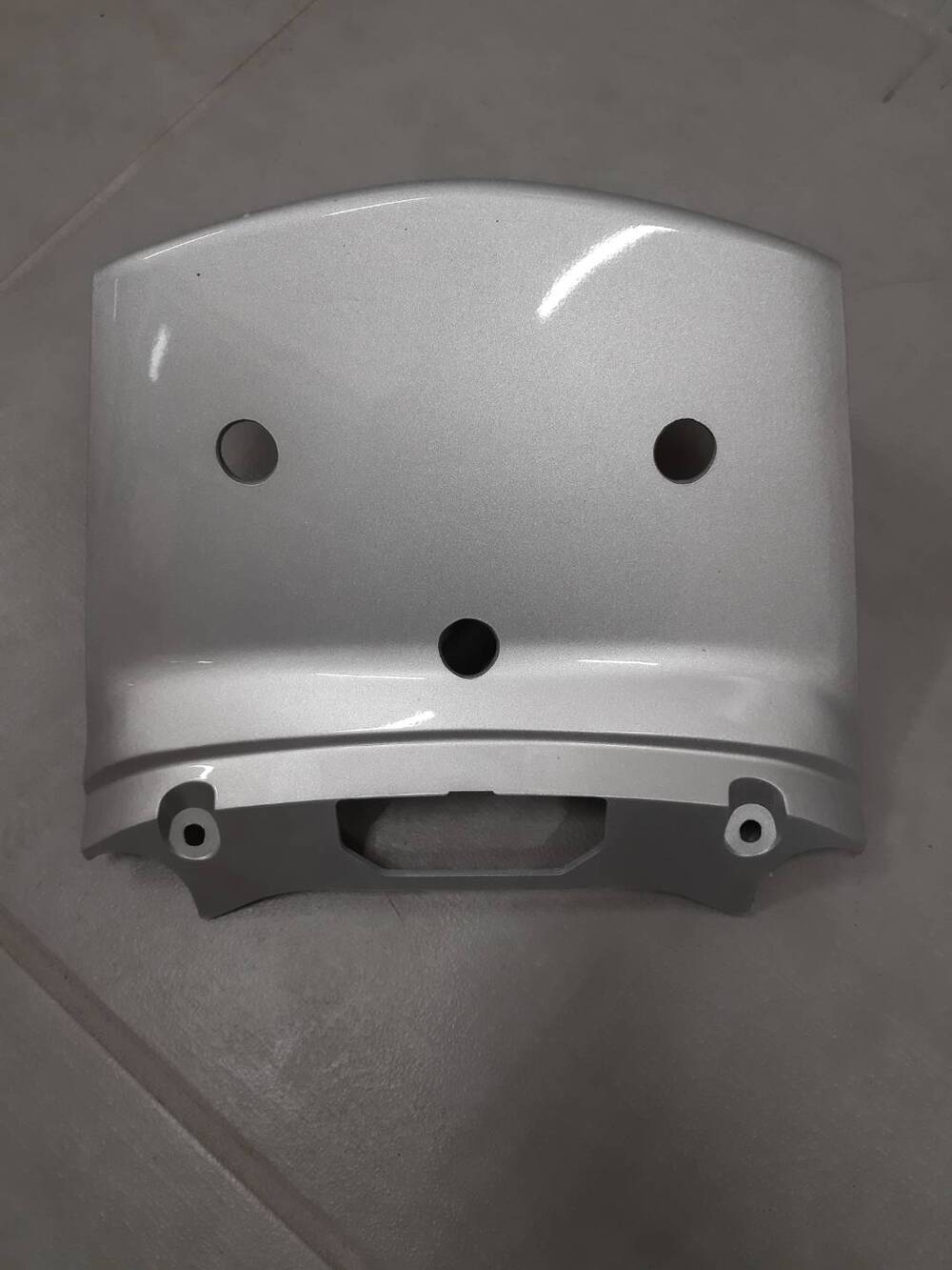 Carena cover posteriore Suzuki Burgman 650 (2)