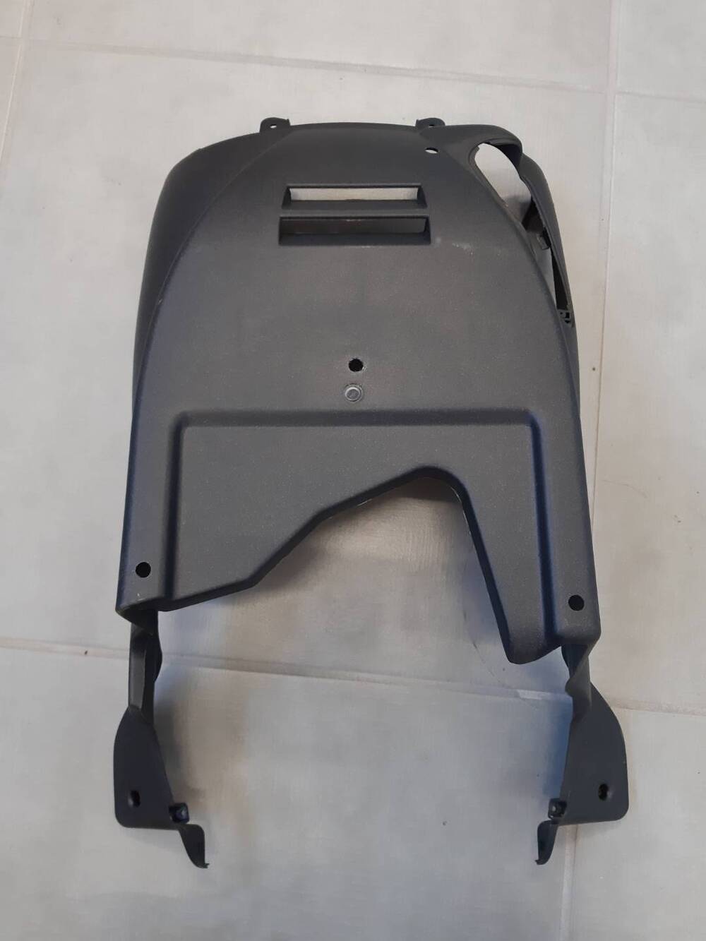 Carena inferiore Aprilia Scarabeo 125 200 (2)