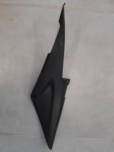 Fianchetto sottosella sinistro Honda cbr 600 rr