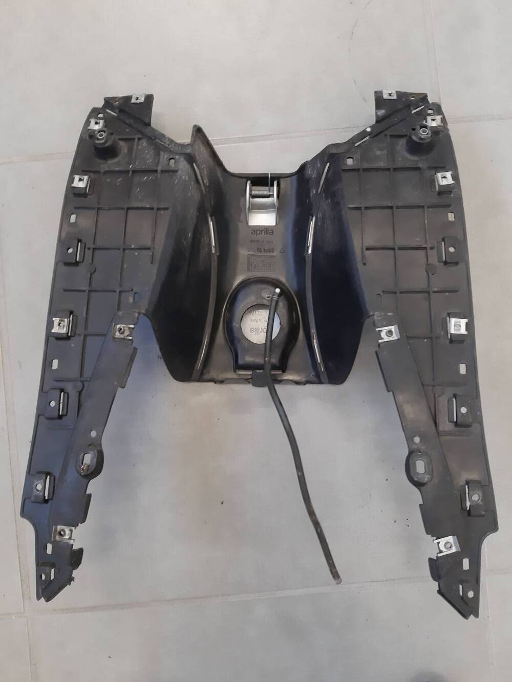 Aprilia Leonardo Poggia Piedi (2)