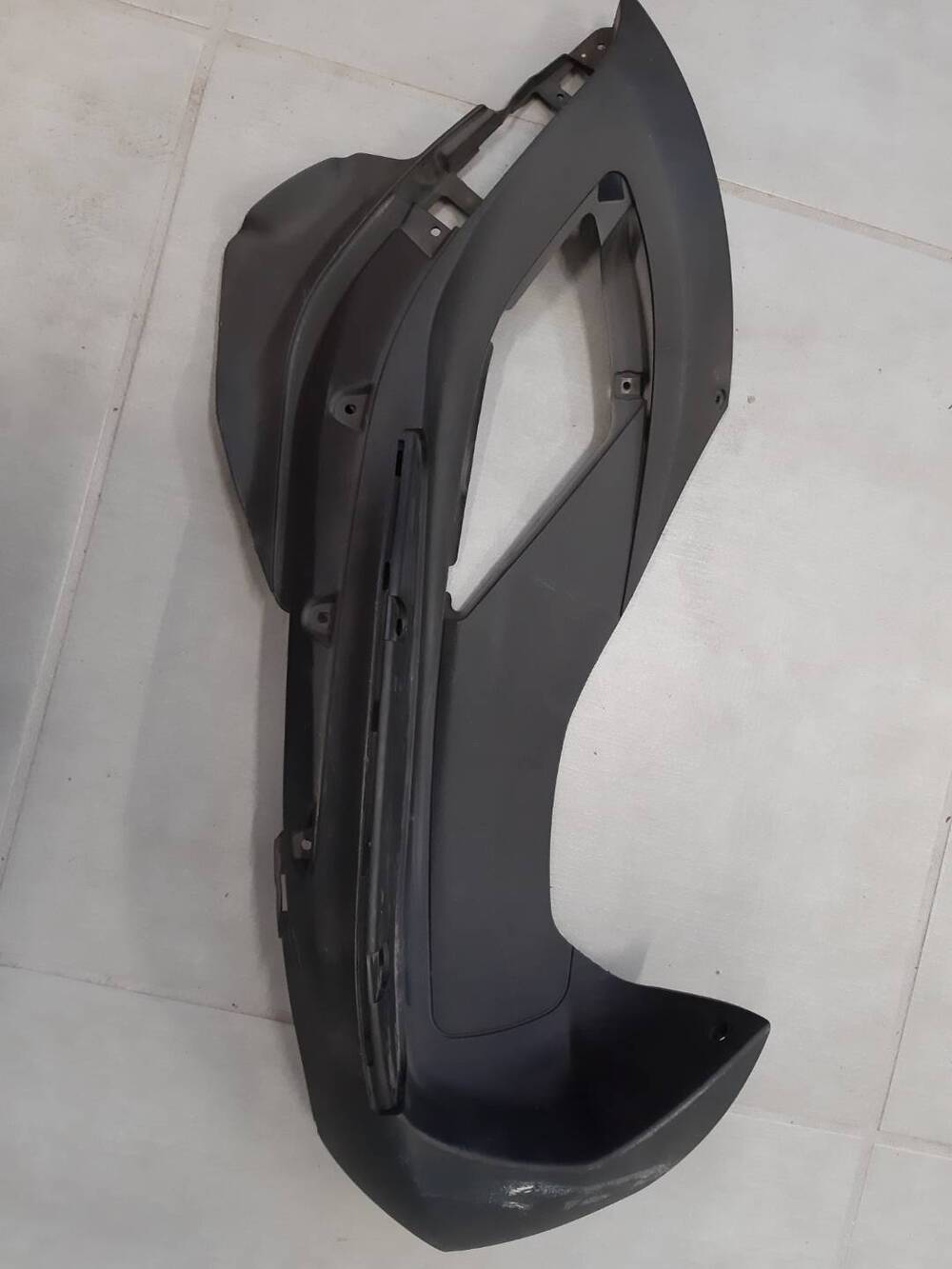 Carena pedana dx Piaggio Beverly 300