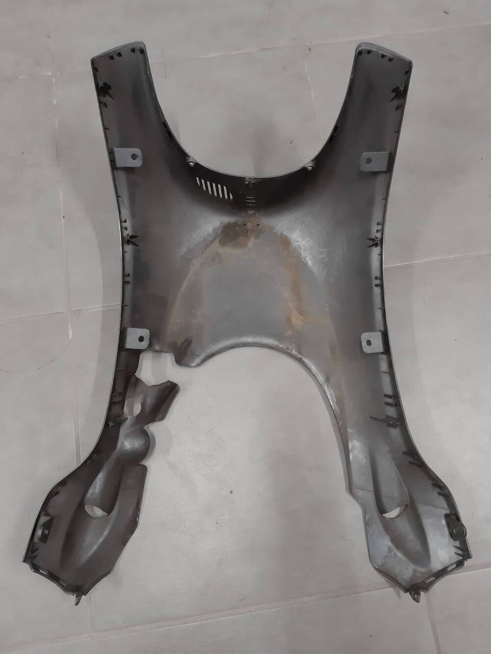 Carena sottopedana Piaggio X9 (4)